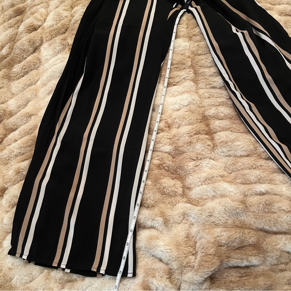 Black, White & Tan Jumpsuit 🖤🤍🤎 - Picture 6 of 9